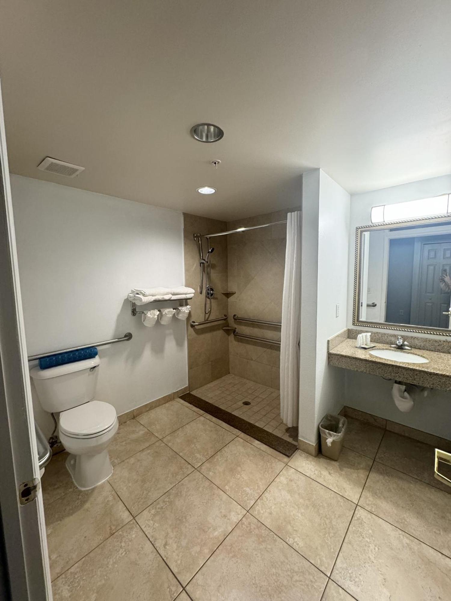 Country & By Radisson, Port Charlotte, Fl